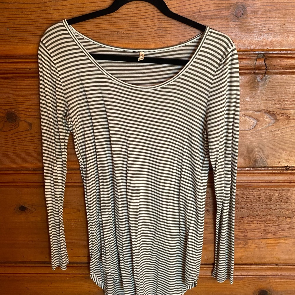 Green/white striped t shirt